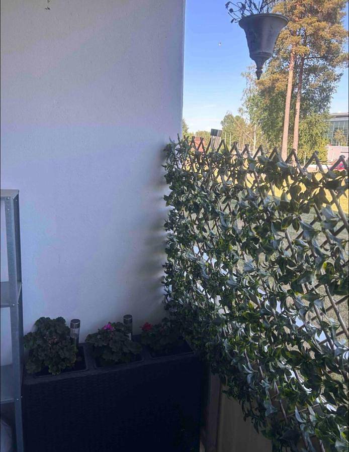 Ferienwohnung für 2 Personen, mit Balkon und Terrasse sowie Ausblick in Trollhättan - 3