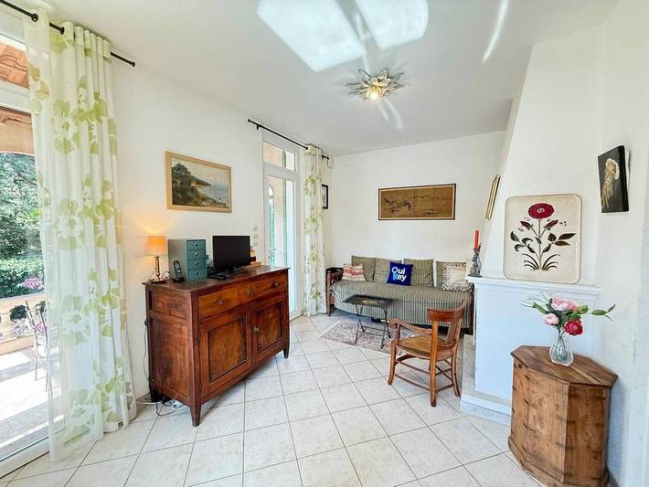 Location de vacances pour 9 personnes, avec terrasse et jardin dans Plage Fabrégas - 3
