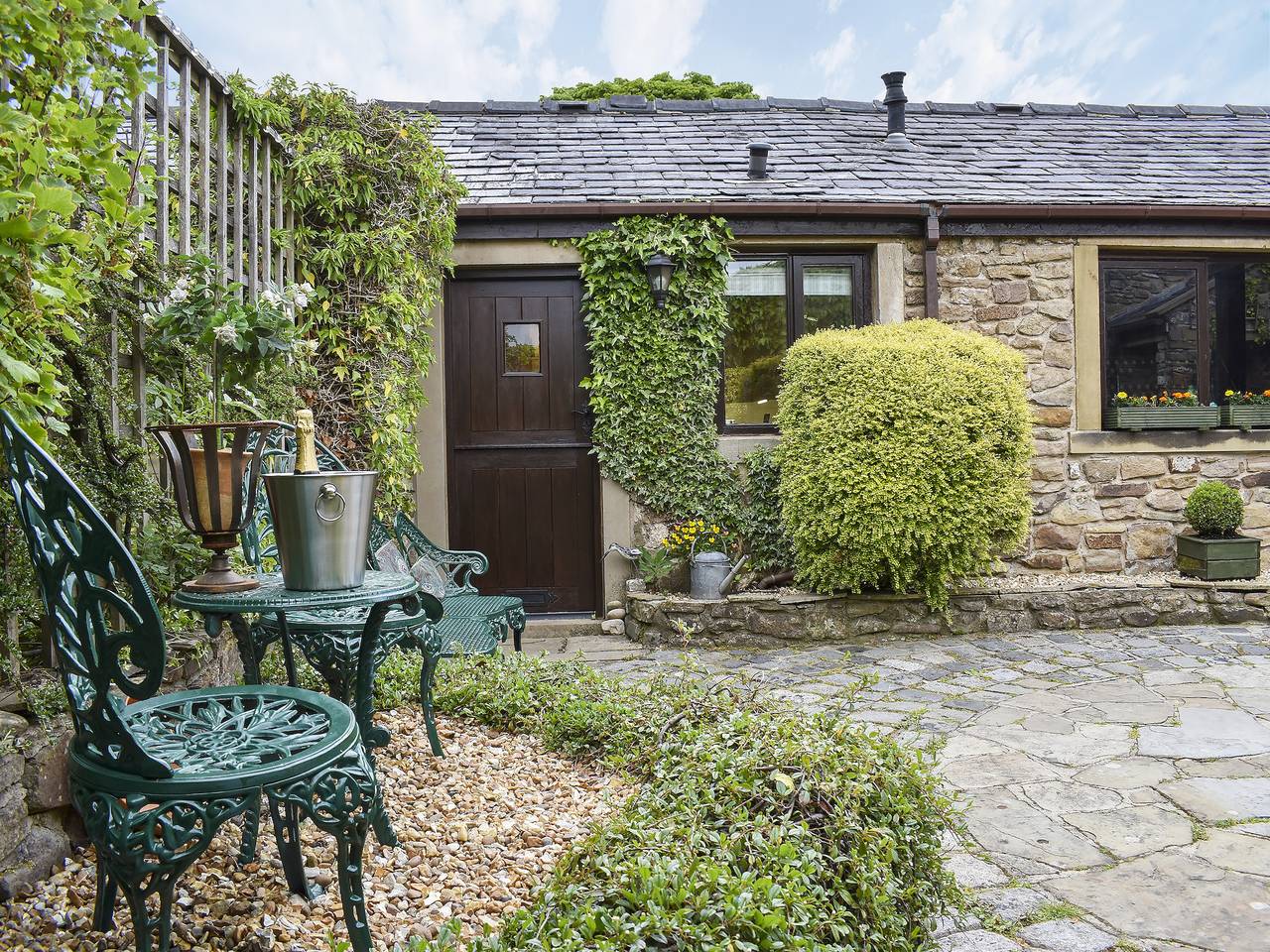 Garden Cottage in Lancashire