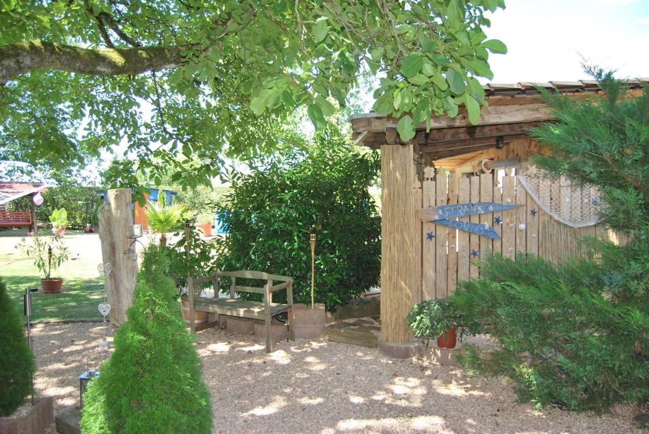 Appartement entier, Apartment with Terrace in Pirmasens, Arrondissement du Palatinat-Sud-Ouest