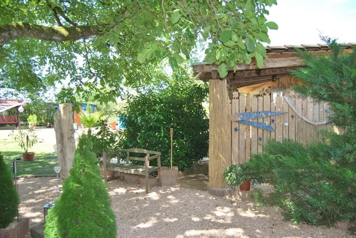 Holiday apartment for 6 people, with garden and pool as well as view - 1