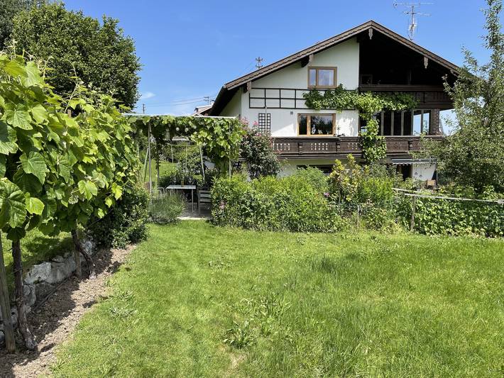 Ferienwohnung für 4 Personen, mit Balkon und Garten in Rimsting