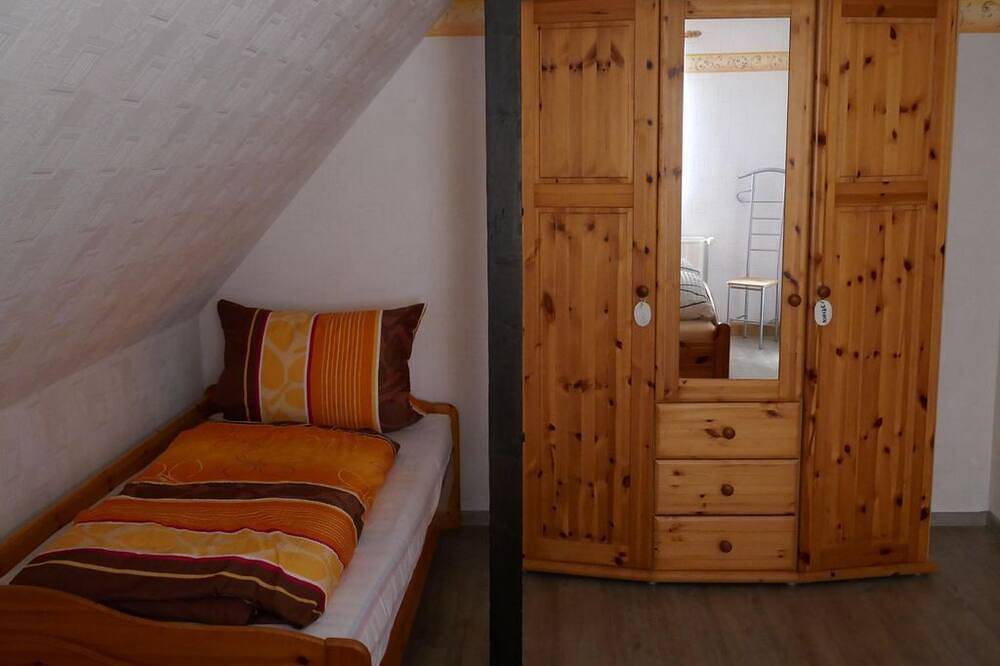 Ganze Wohnung, Ferienwohnung Edelweiß im Erzgebirge - Ferienwohnung 56qm mit Dachterrasse in Raschau-Markersbach, Erzgebirge
