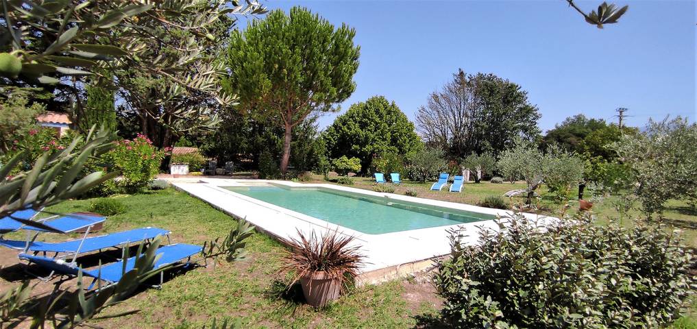 Cottage for 6 people, with garden in Provence