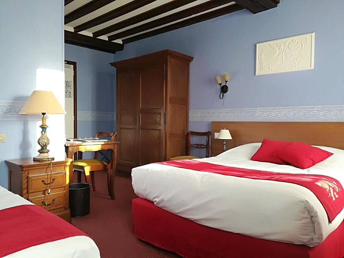 Hostellerie Saint Martin- Logis Hôtel et Restaurant in Creully, Région de Caen