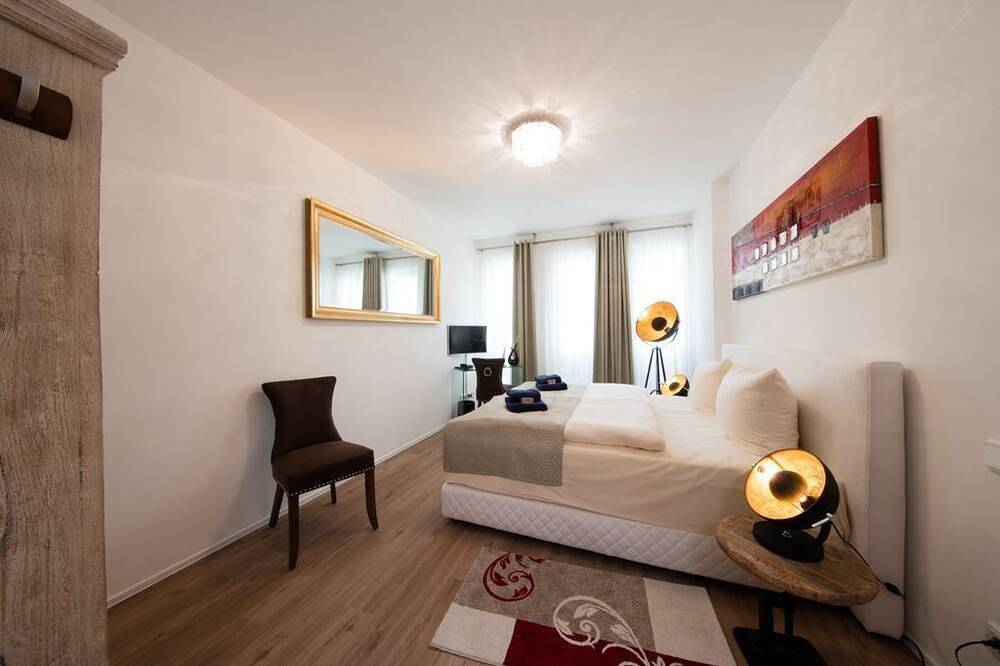 Ganze Wohnung, Klassik Doppelzimmer - The Lakeside Burghotel zu Strausberg in Strausberg, Märkisch-Oderland