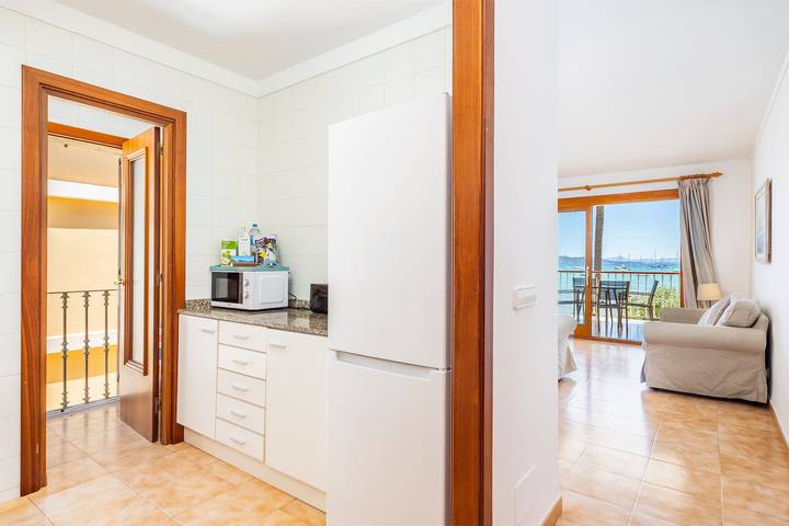 Apartamento entero, Apartamento 'Voramar 85' con vistas al mar, Wi-Fi y aire acondicionado in Puerto de Pollensa, Pollença