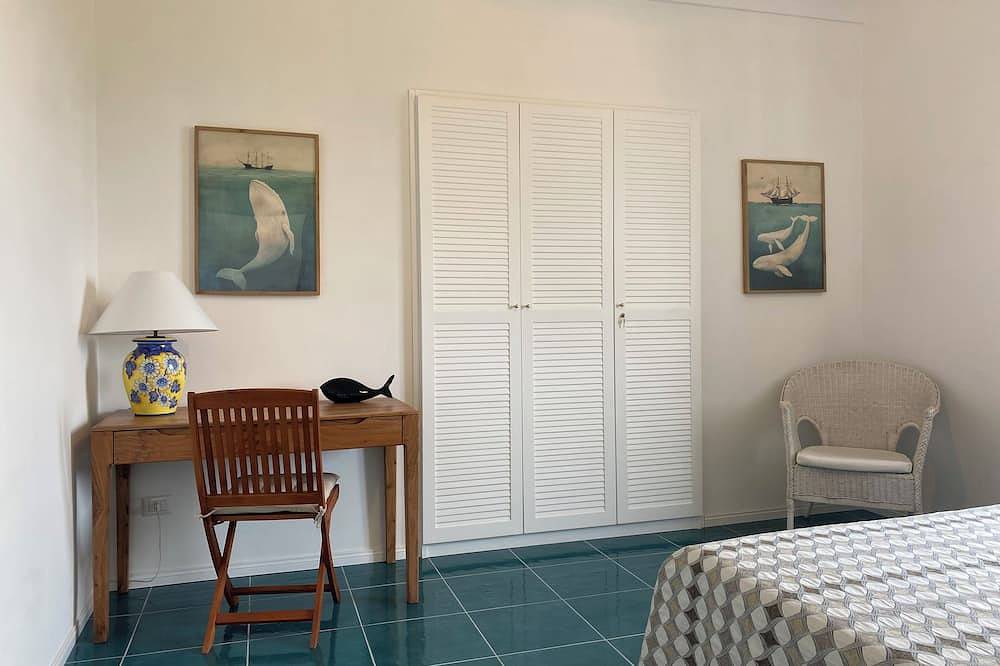 Villa Claudia - Lovely villa with Jacuzzi hot tub in Anacapri, Provincia de Nápoles