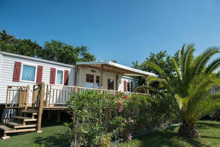 Camping pour 4 personnes, avec Bassin pour enfant à Sérignan