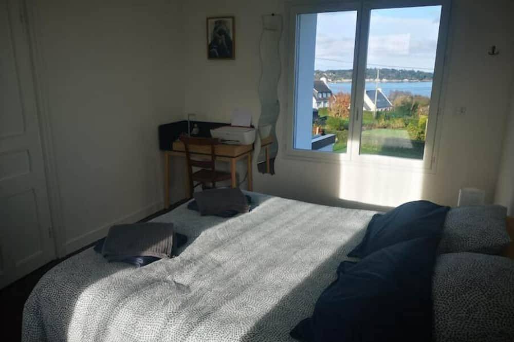 Maison vue sur mer avec jardin in Carantec, Ceinture Dorée