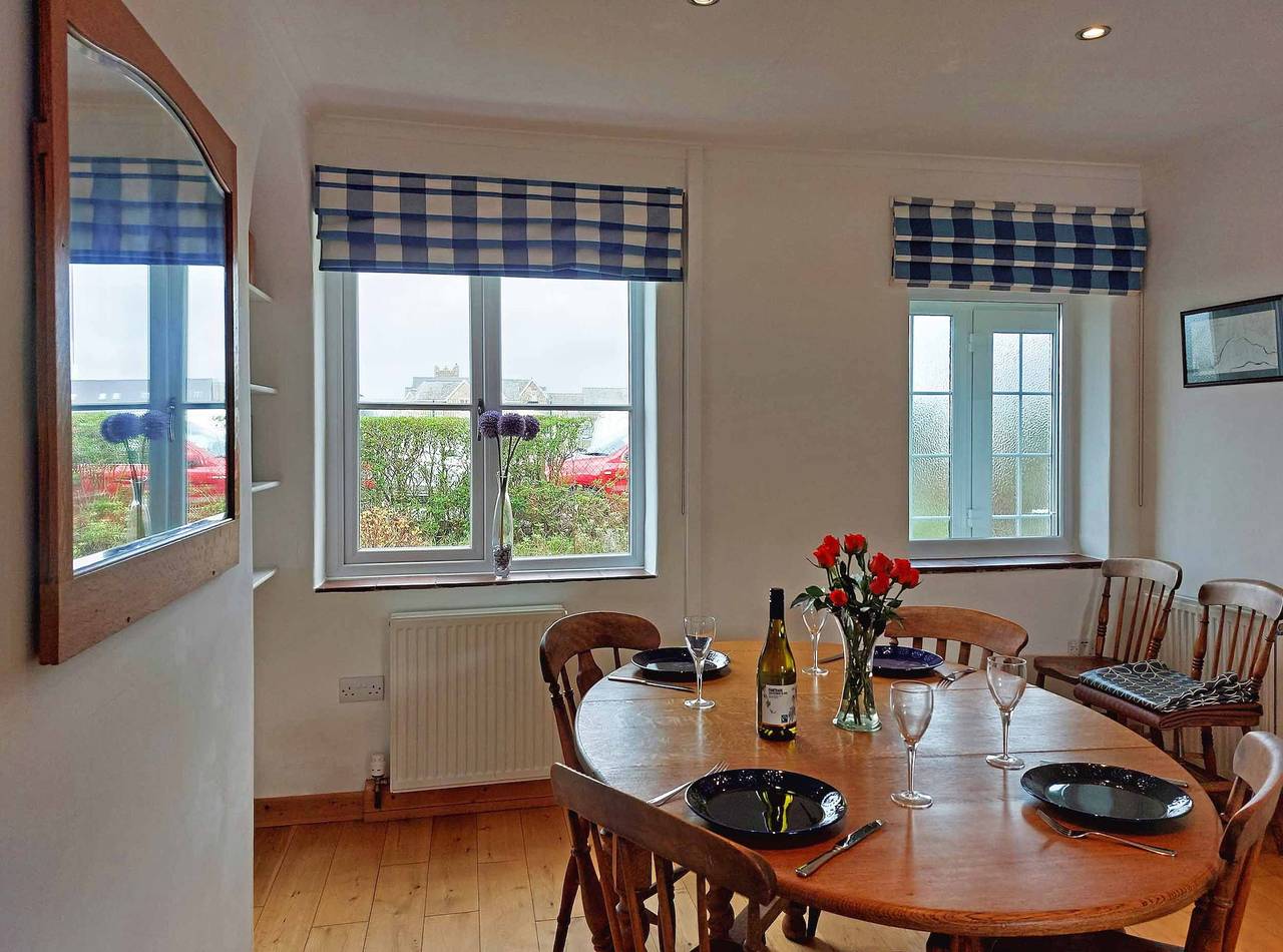 Garreg Wen ( White Stone ) family holiday home nr the beach in Barmouth, Snowdonia