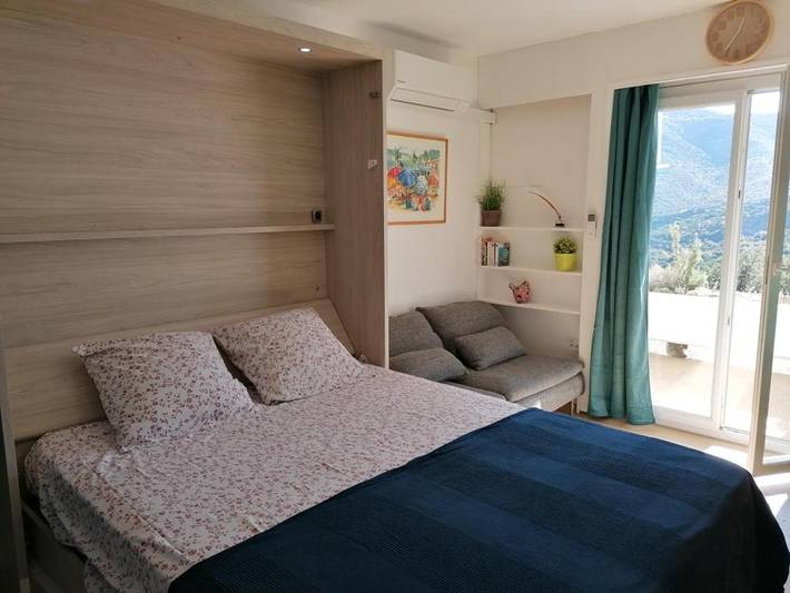 Gîte pour 3 personnes, avec Balcon et Terrasse ainsi que Jardin et Piscine à Mollans-sur-Ouvèze - 4
