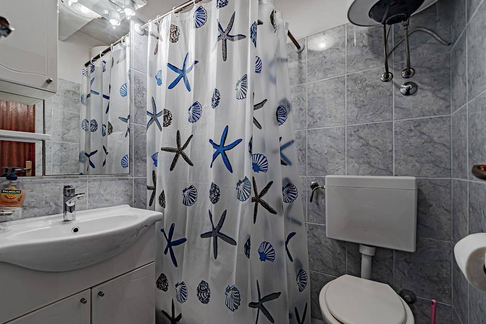 Ganze Wohnung, 2-Zimmer-Ferienwohnung mit Terrasse und Meerblick Luka Dubrava, Peljesac in Dubrovnik-Neretva
