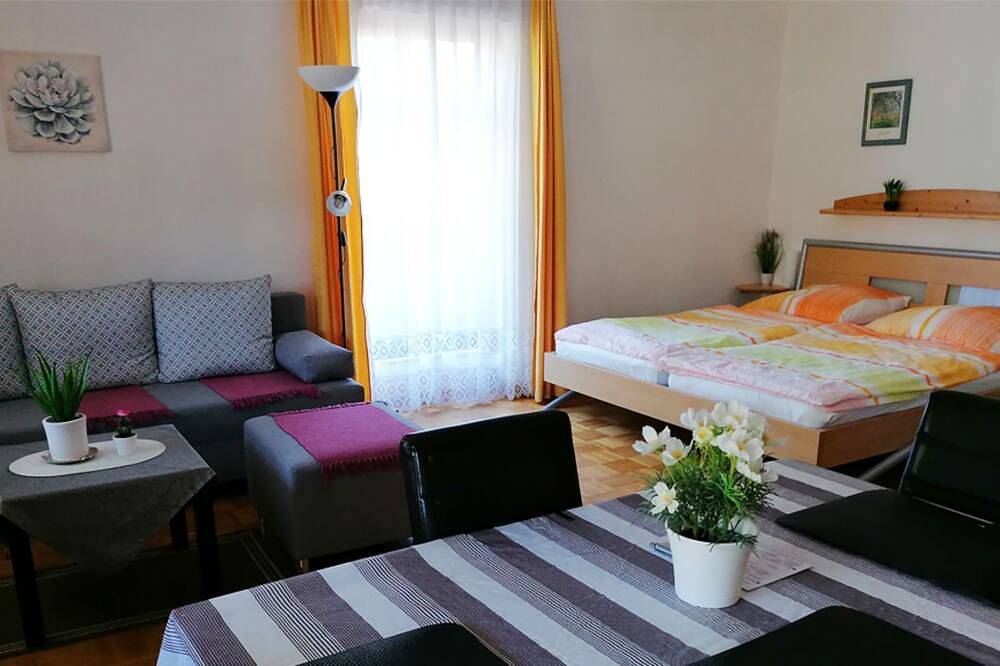 Ganze Wohnung, Ferienwohnung Siegfried Zopf - Ferienwohnung mit Balkon für 2-3 Personen in Seefeld (Oberösterreich), Steinbach am Attersee