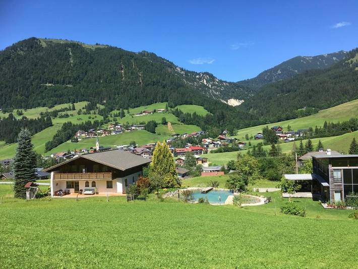 Ferienwohnung für 3 Personen, mit Balkon und Terrasse sowie Garten und Sauna in Rußbach am Paß Gschütt