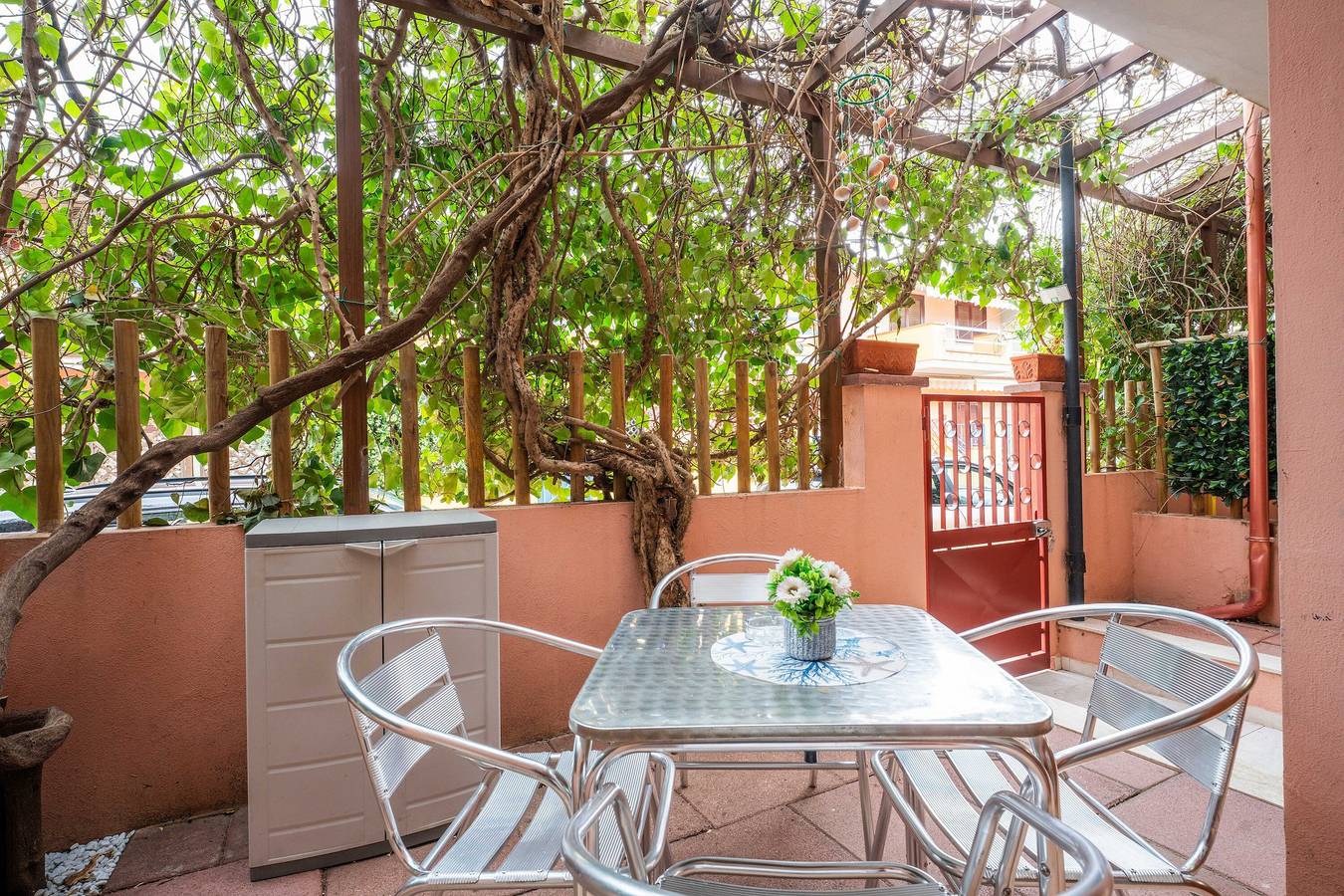 Domus Nostra Holiday Home in Villasimius with Private Terrace, Wi-Fi and Air Conditioning in Crabonaxa/Villasimius, Villasimius