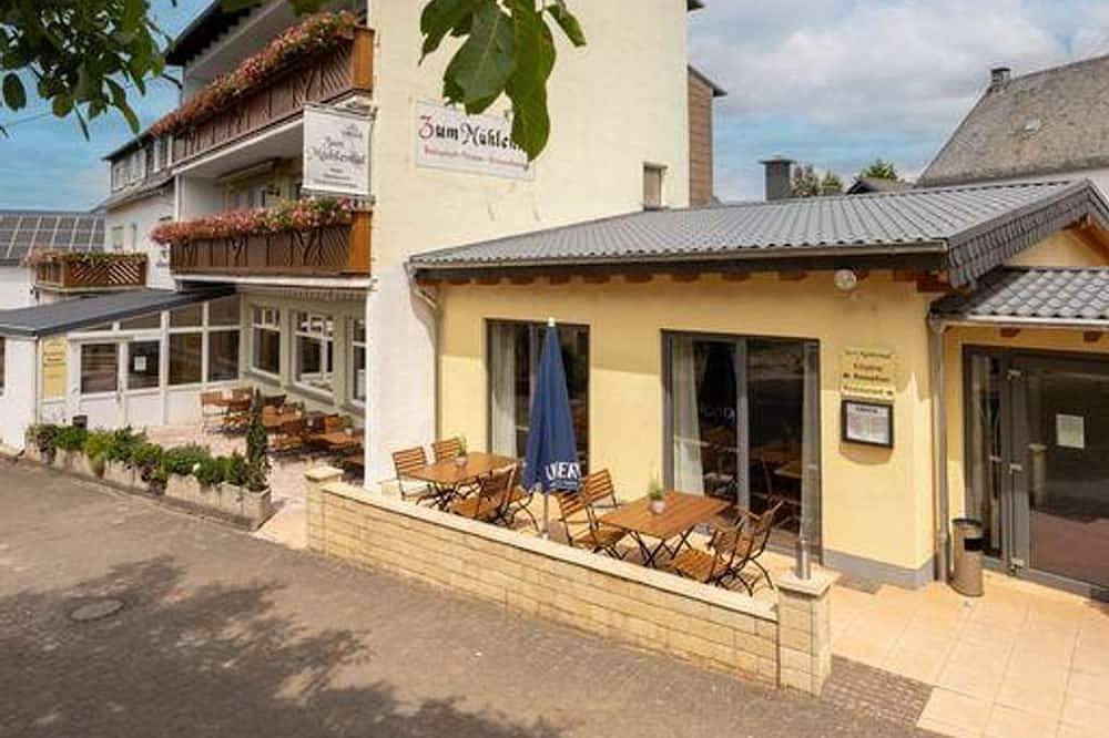 Einzelzimmer Dusche/Wc, Balkon - Hotel Zum Mühlental in Buch, Hunsrück
