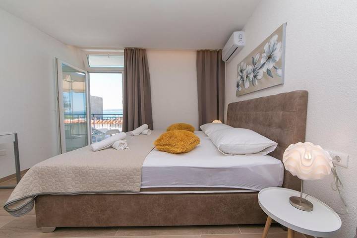 Villa pour 6 personnes, avec jacuzzi ainsi que balcon et jardin à Brela - 2