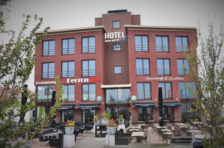 Hotel voor 3 personen, met Terras en Uitzicht in IJmuiden
