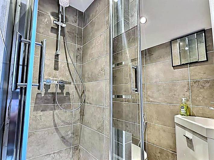 Location de vacances pour 8 personnes, avec terrasse à Montfermeil - 3