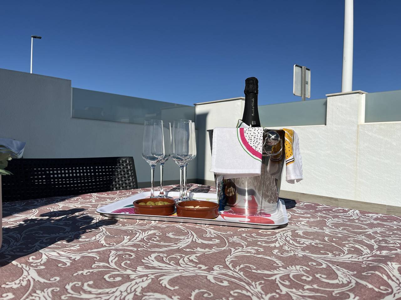 Villa de lujo de tres dormitorios con piscina privada y solárium en la azotea in San Pedro del Pinatar, Costa Cálida