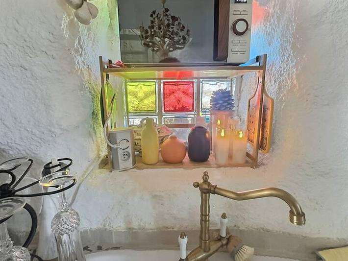 Gîte pour 2 personnes, avec jacuzzi ainsi que jardin et piscine dans l' Aude - 4