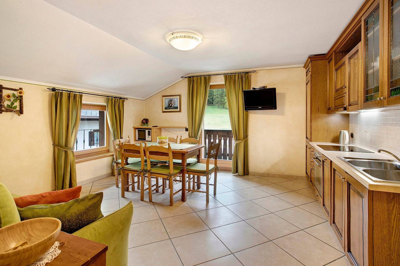 Ganze Wohnung, Ferienwohnung Palipert Baita Aris mit Bergblick, Balkon und Wlan in Livigno (Stadt), Livigno