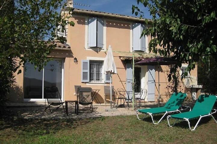 Casa de vacaciones para 2 personas, con terraza además de piscina y jardín - 1
