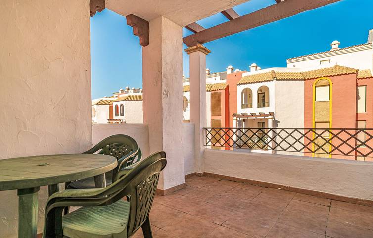 Apartamento vacacional entero, Apartamento en primera línea de playa con piscina y parking, a 400m de la Playa de Atlanterra in Atlanterra, Tarifa
