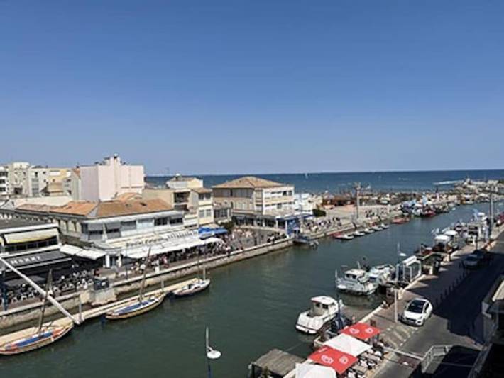 Gîte pour 4 personnes, avec Balcon ainsi que Terrasse et Vue dans Casino de Palavas les Flots