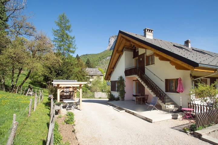 Maison de vacances pour 6 personnes, avec Terrasse et Jardin à Saint-Pierre-d'Entremont