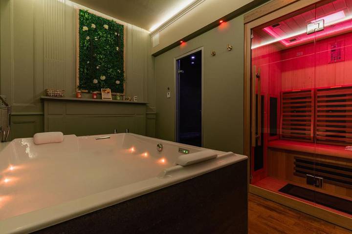 Location de vacances pour 2 personnes, avec Jacuzzi ainsi que Terrasse et Sauna à Vitré - 4