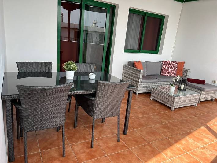Entire apartment, Apartment La Bonanza with Sea View, Terrace & Wi-Fi in Playa Blanca, Yaiza