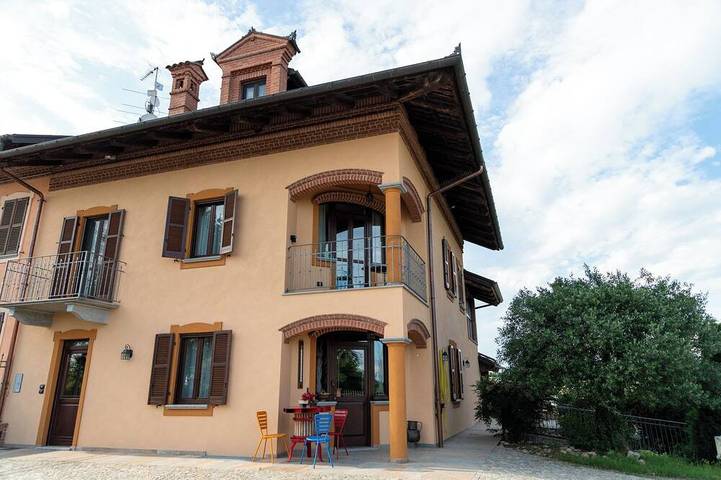 Location de vacances pour 8 personnes, avec jardin et balcon à San Damiano d'Asti - 4
