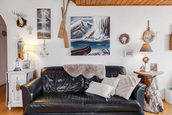 Appartement entier, Appartement 'Ammiel' avec jardin privé et Wi-Fi in Singen, Hegau