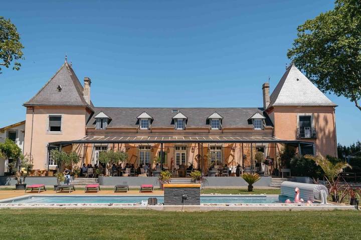 Chambre d’hôte pour 2 personnes, avec Terrasse et Jardin ainsi que Piscine et Vue à Chis