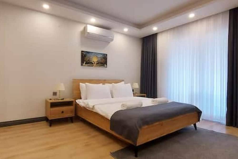 New Flat&Large Living Space(2-2) Near Lara Beach in Antalya, Antalya Province