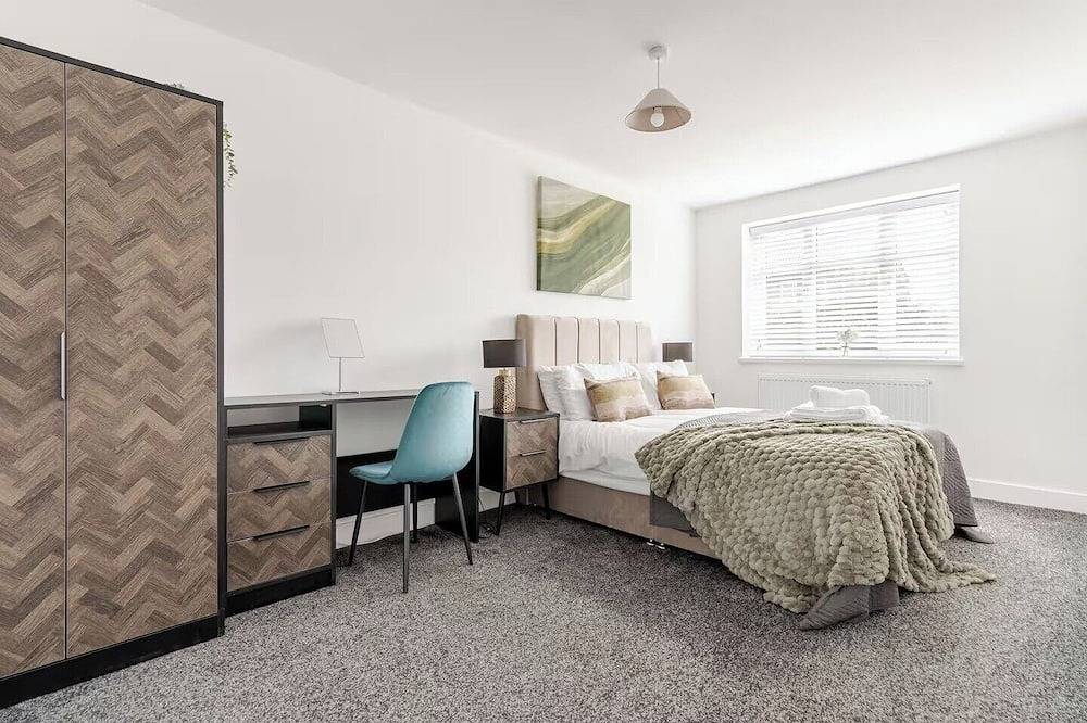 Luxurious Stockport Retreat - 4 Bedrooms in Stockport, Grand Manchester