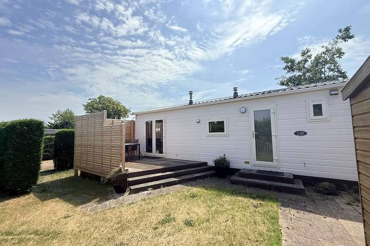 Ferienanlage für 4 Personen, mit Terrasse und Garten in Callantsoog