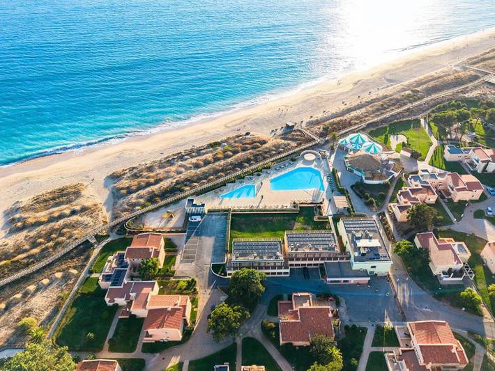 Villa para 3 pessoas, com piscina e jardim em Alvor