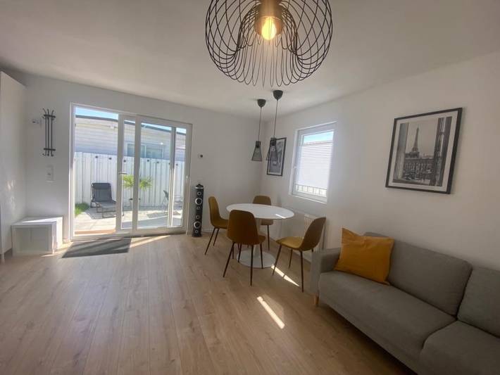 Bungalow für 4 Personen, mit Terrasse und Garten sowie Pool am Ijsselmeer