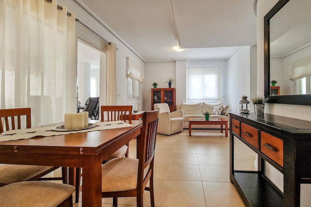 Geheel appartement, Prachtig appartement met 2 slaapkamers. in Murcia, Murrcia Binnenland
