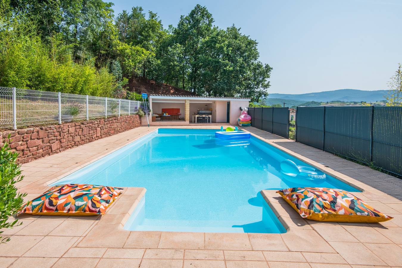 Les Roses d’Angelina - Superbe maison avec piscine et jardin arboré in Montlaur (Midi-Pyrénées), Parc naturel régional des Grands Causses