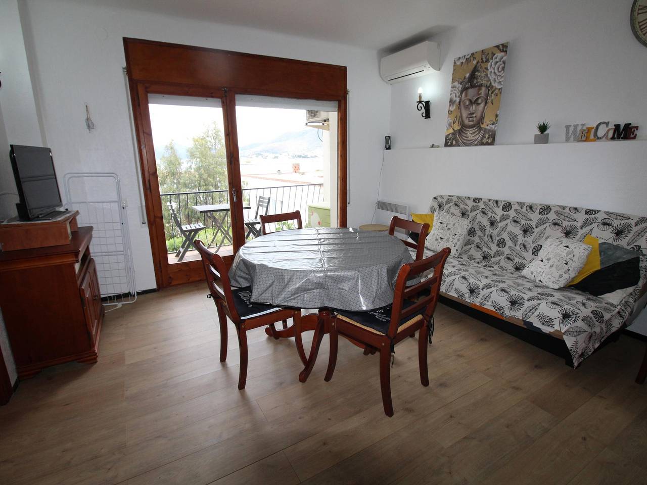 Appartement entier, Bramant 5 - Primera planta con terraza, vistas al mar y parking. in Platja Grifeu, Haut-Ampurdan
