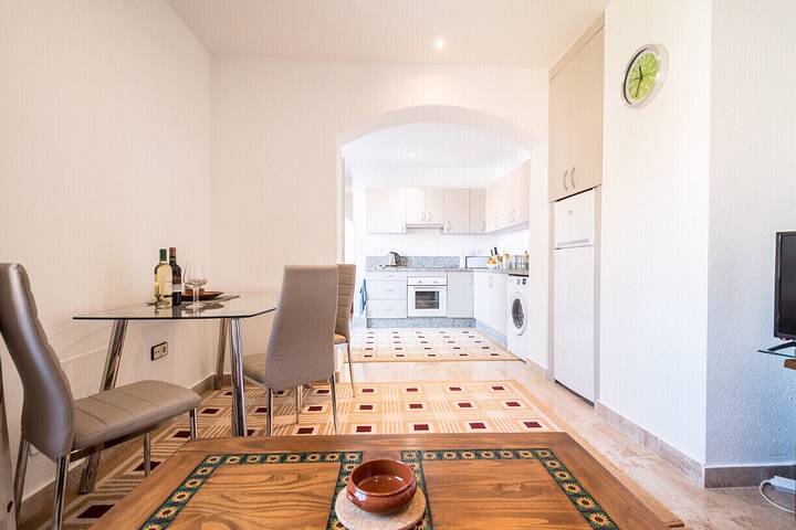 Gîte pour 3 personnes, avec vue sur l’océan ainsi que jardin et piscine à Vera - 4