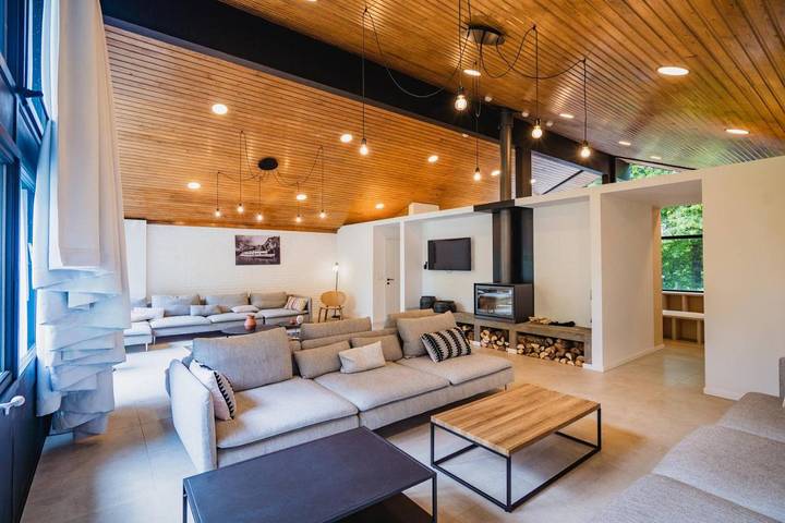 Location de vacances pour 33 personnes, avec vue ainsi que sauna et jardin à Dinant - 3