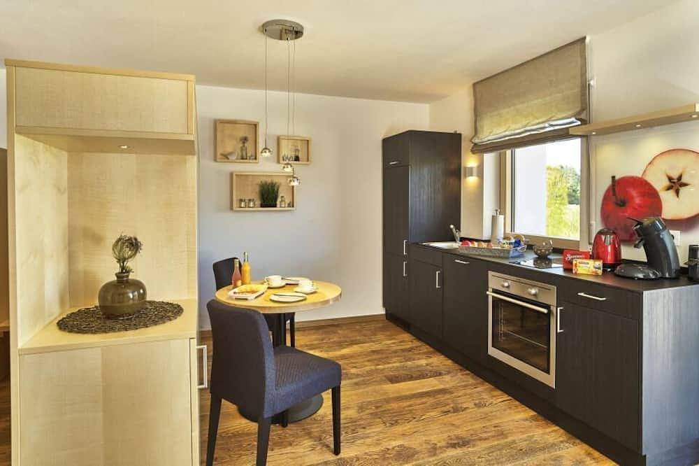 Ganze Wohnung, Modernes Studio (50 m2) mit Kneipp-Dusche und Infrarotkabine in Kollnburg, Ostbayern