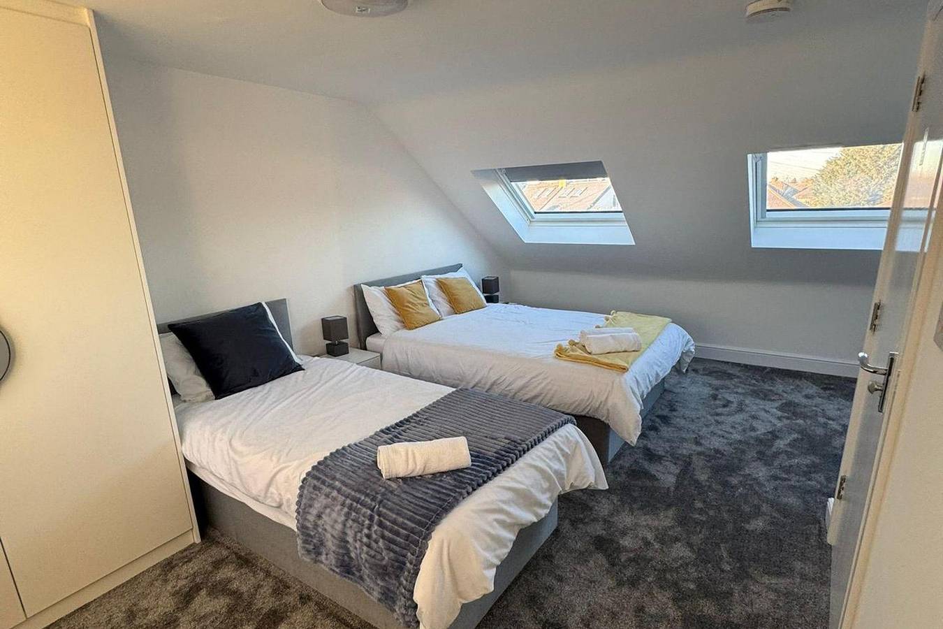 Hel studio-lejlighed, Near Heathrow - Studio - Wifi - Parking - Sleeps 3 in Hillingdon, London