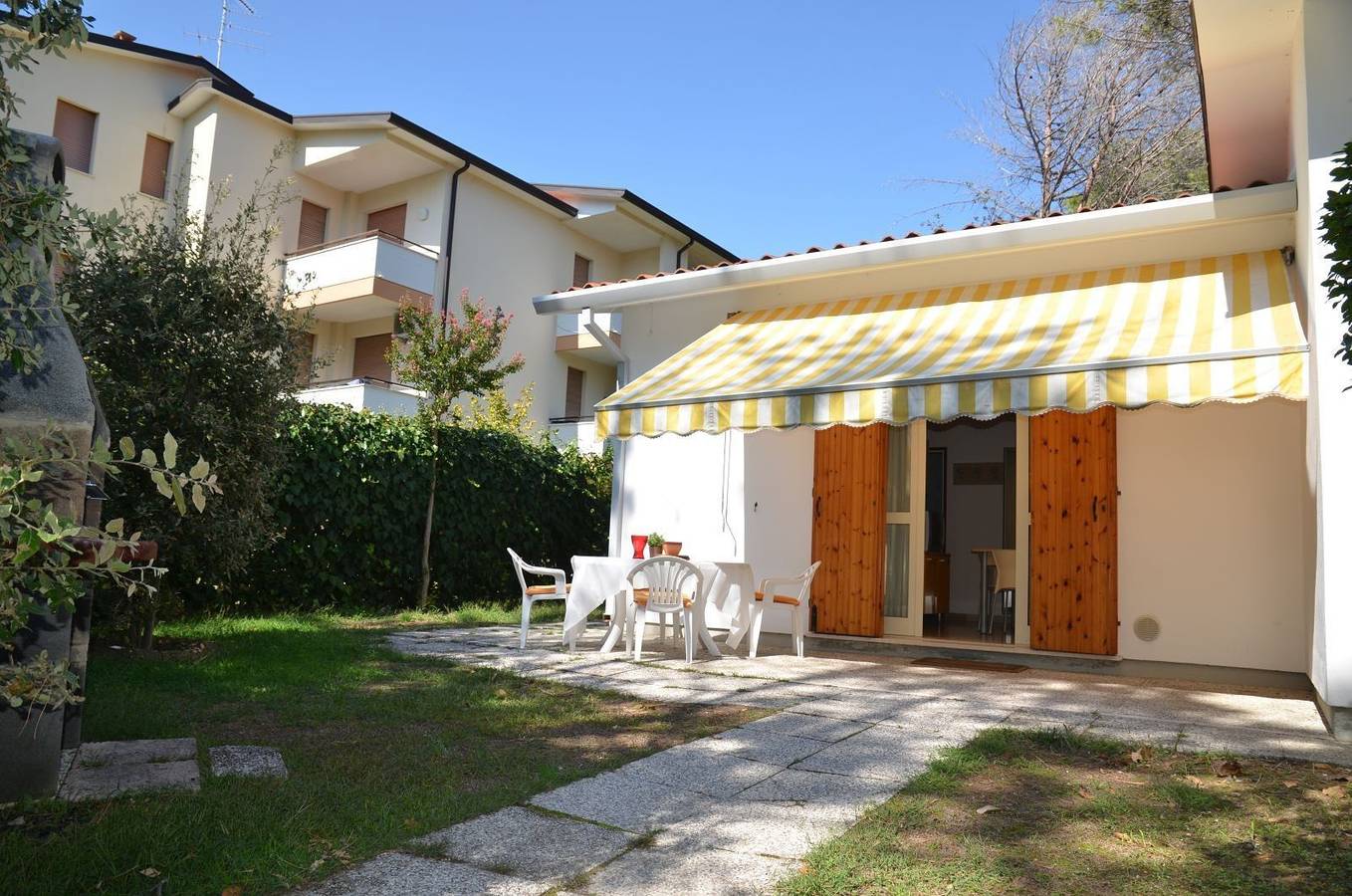 Ganze Wohnung, Ferienwohnung mit Grill und privatem Garten in Bibione, Venedig Provinz