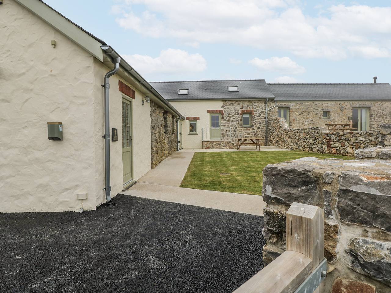 Barley Cottage in Swansea region